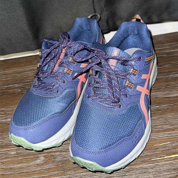 ASICS GEL-Venture 9 Women's Trail Running
Shoes size 7 Worn Once 
Host Pick ✌️ - Picture 3 of 12